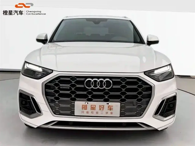 Audi Q5L — Фото автомобиля 2
