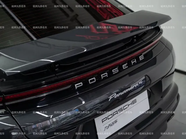 Porsche Panamera — Фото автомобиля 13