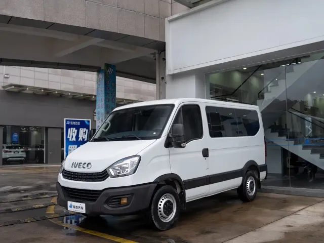 Фотография автомобиля — Iveco Daily