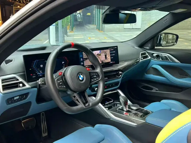 BMW M4 — Фото автомобиля 5