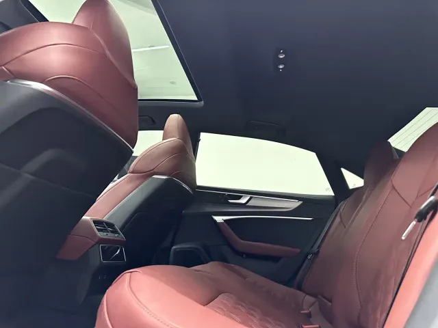 Audi A7L — Фото автомобиля 13
