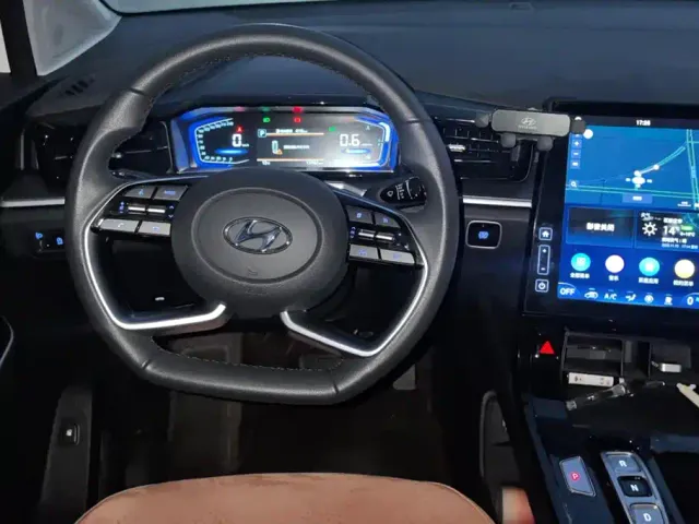 Hyundai Custo — Фото автомобиля 15