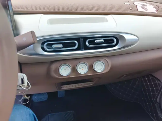 Wuling Hongguang Mini EV — Фото автомобиля 12