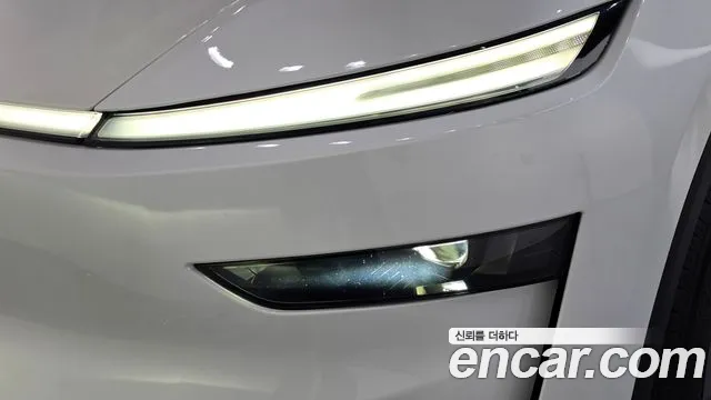 Tesla Model Y — Фото автомобиля 7
