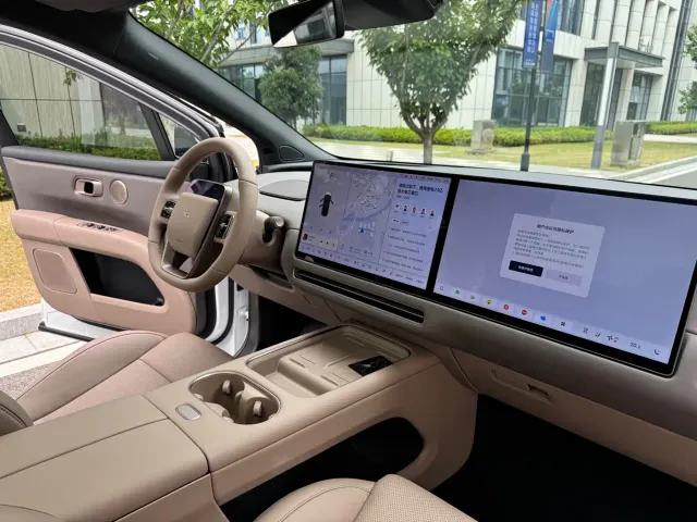 Li Auto i6 — Фото автомобиля 25