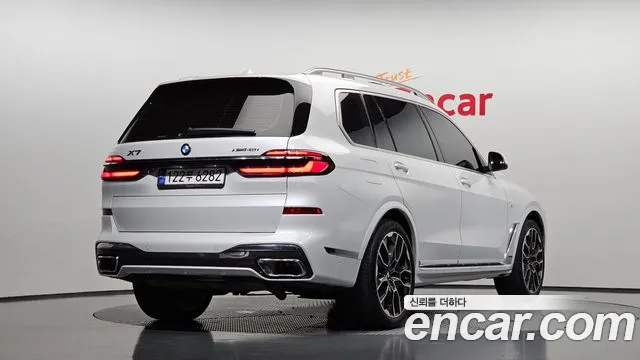 BMW X7 — Фото автомобиля 2