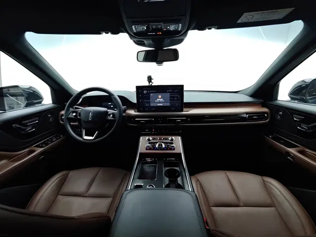 Lincoln Aviator — Фото автомобиля 13