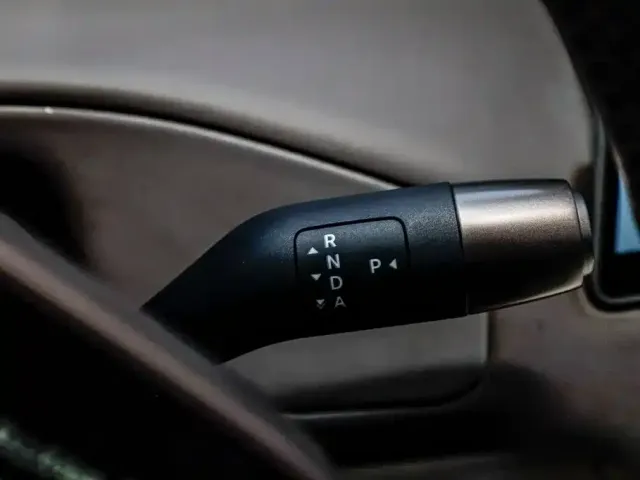 Li Auto MEGA — Фото автомобиля 17
