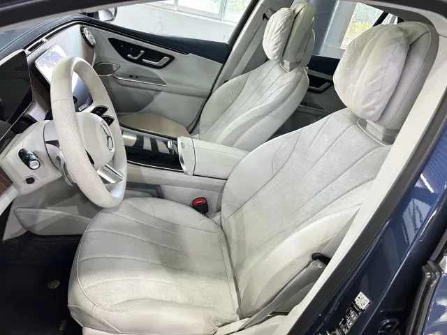 Mercedes-Benz EQE SUV — Фото автомобиля 15