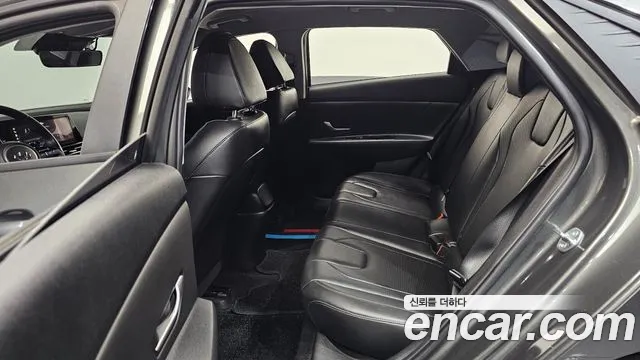 Hyundai Avante CN7 — Фото автомобиля 11
