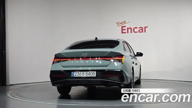 Hyundai Avante CN7 — Фото автомобиля 4