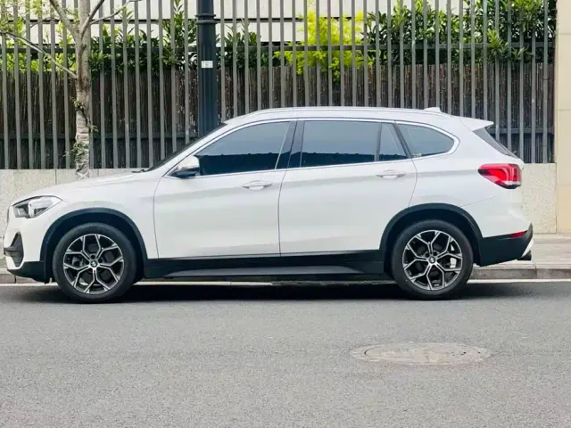 BMW X1 — Фото автомобиля 2