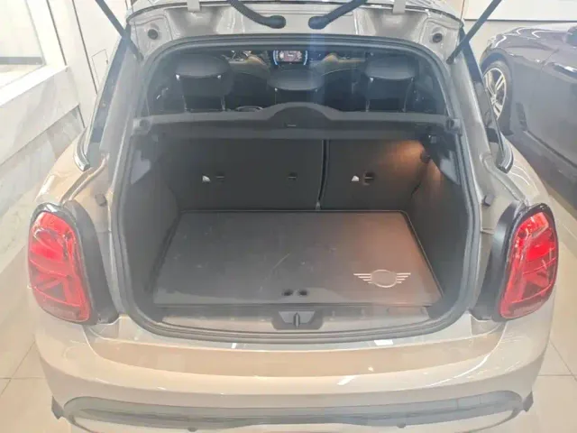 MINI Hatch — Фото автомобиля 18