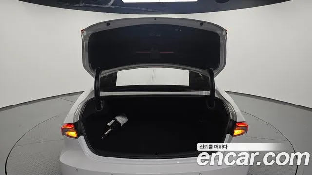 Hyundai Grandeur (New) Hybrid — Фото автомобиля 26
