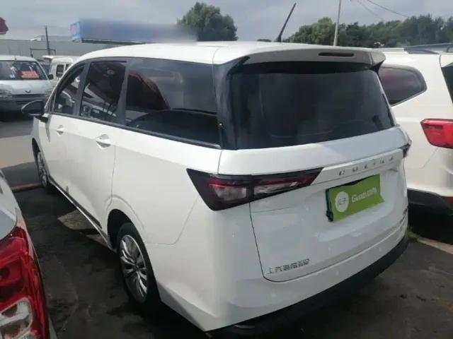 Wuling Jiachen — Фото автомобиля 4