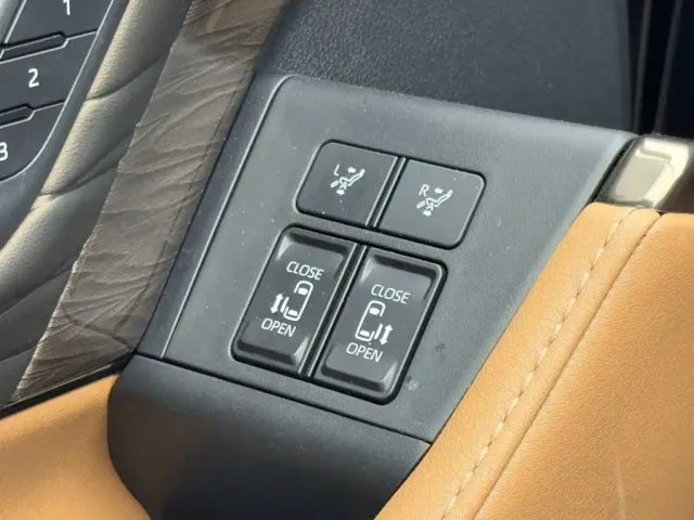 Toyota Alphard — Фото автомобиля 19