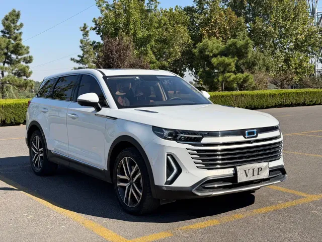 Bestune T99 — Фото автомобиля 2