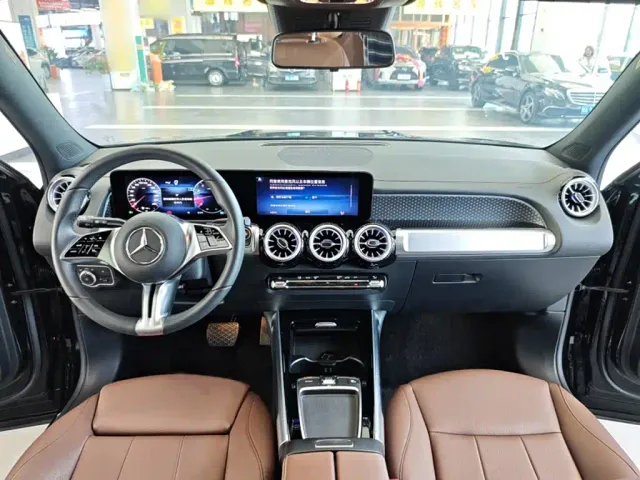 Mercedes-Benz GLB-Class — Фото автомобиля 15