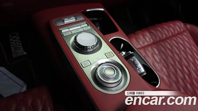 Genesis GV70 3.5T Бензин AWD — Фото автомобиля 7