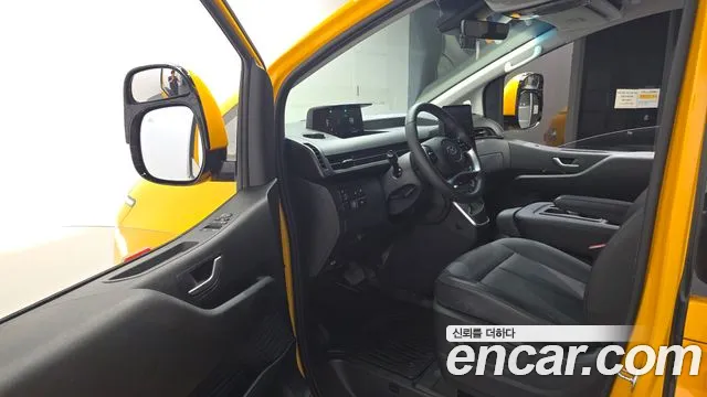 Hyundai Staria Staria L3.5 Школьный автобус — Фото автомобиля 9