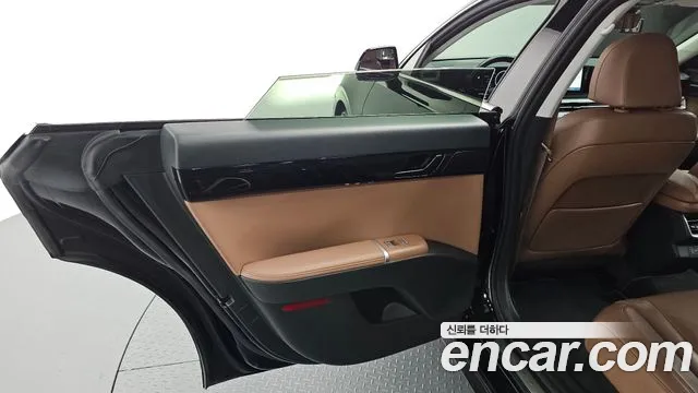 Hyundai Grandeur GN7 — Фото автомобиля 14