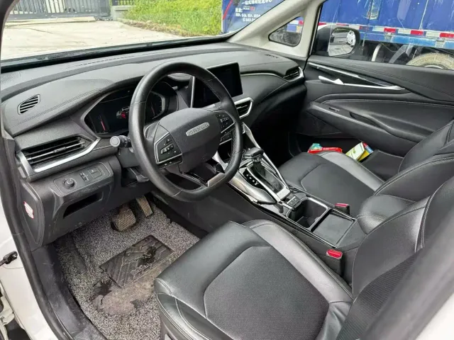 Maxus G50 — Фото автомобиля 4