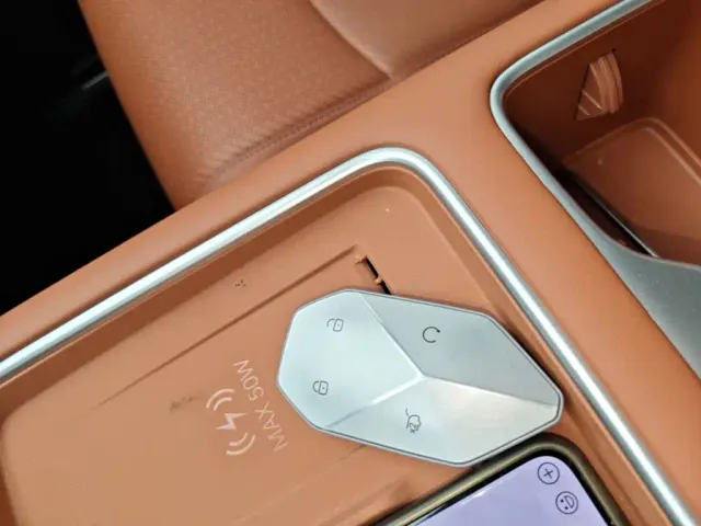 BYD FangChengBao Titanium 7 — Фото автомобиля 8