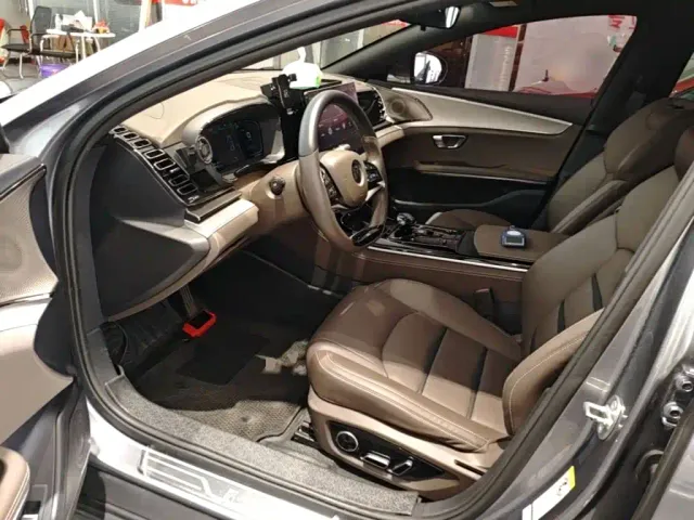 BYD Han — Фото автомобиля 14