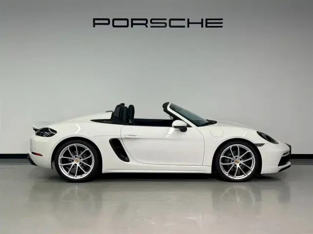 Porsche 718 — Фото автомобиля 8