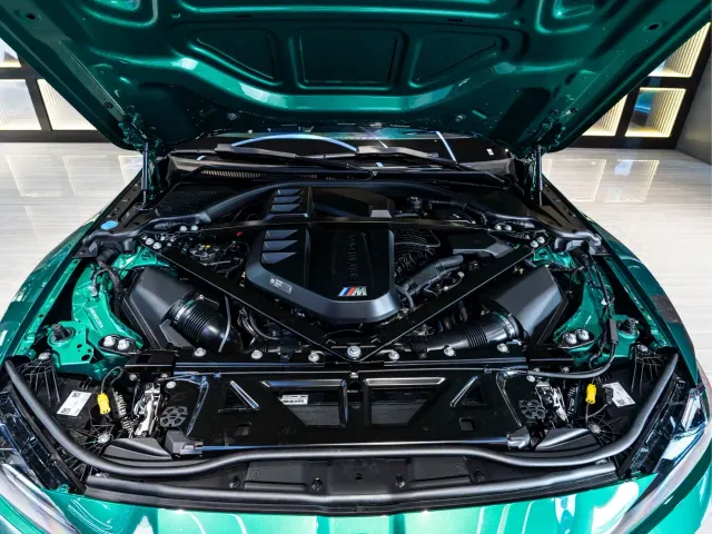 BMW M4 — Фото автомобиля 10