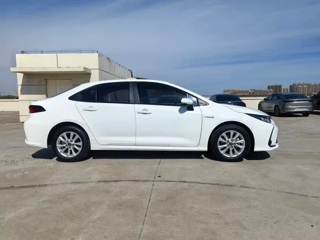 Toyota Corolla — Фото автомобиля 4