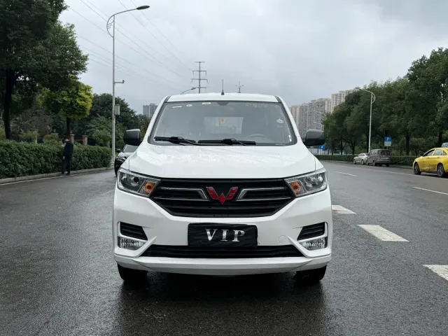 Wuling Hongguang — Фото автомобиля 3