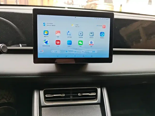 BYD Qin L — Фото автомобиля 12