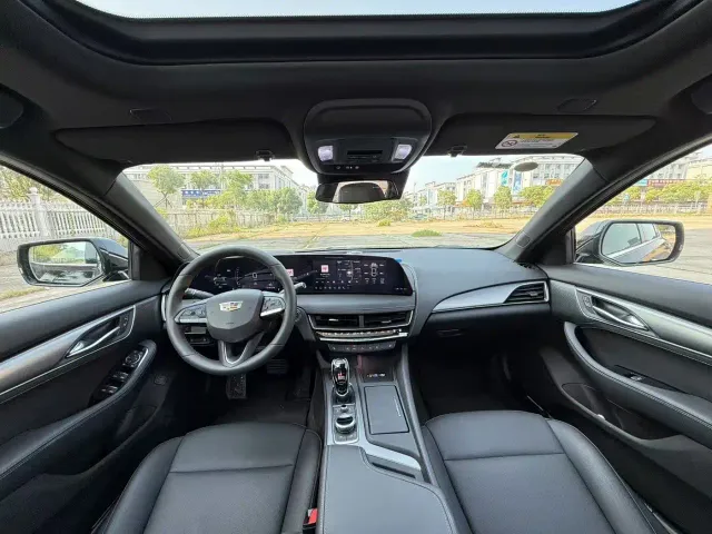 Cadillac CT5 — Фото автомобиля 4