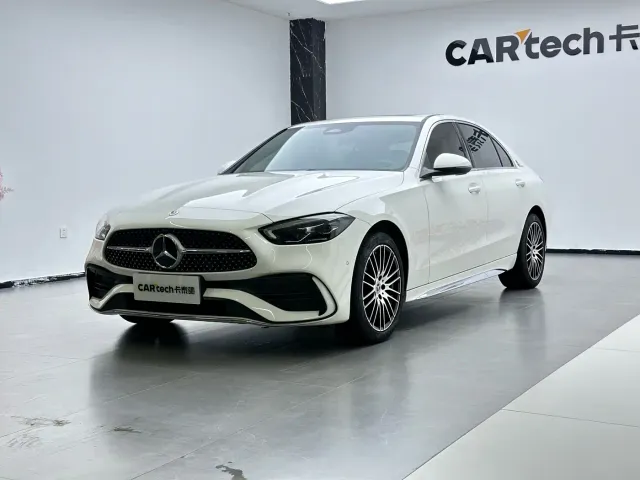 Фотография автомобиля — Mercedes-Benz C-Class