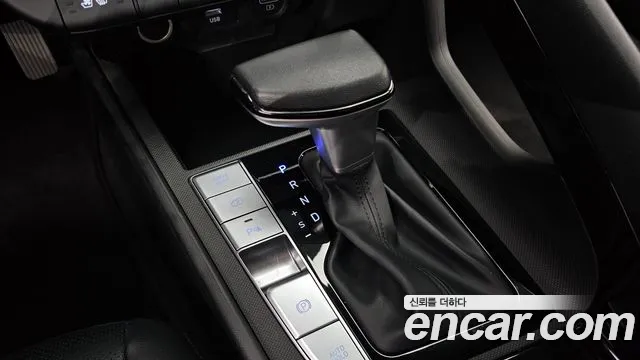 Hyundai AVANTE Avante (CN7) — Фото автомобиля 9