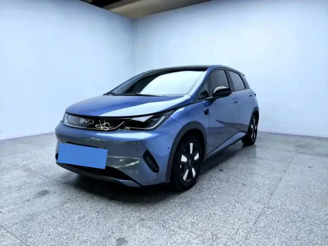 Фотография автомобиля — BYD Dolphin