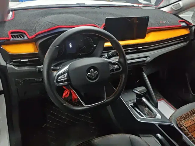 Livan X3 PRO — Фото автомобиля 12