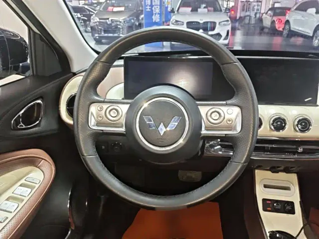 Wuling Bingo — Фото автомобиля 10
