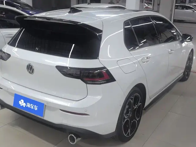 Volkswagen Golf GTI — Фото автомобиля 3