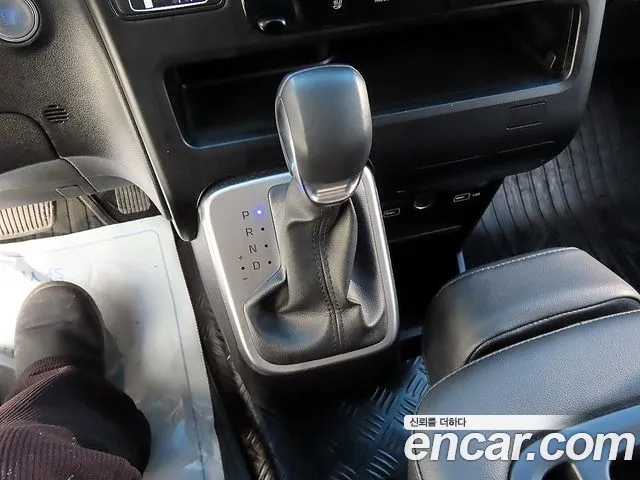 Hyundai Staria — Фото автомобиля 9