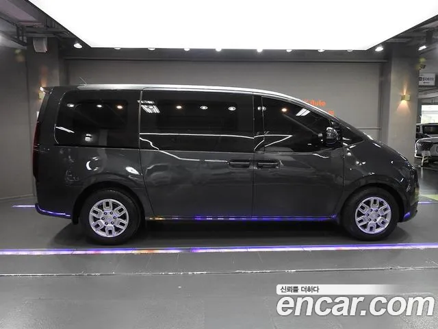 Hyundai Staria Staria Карго 3 места — Фото автомобиля 3