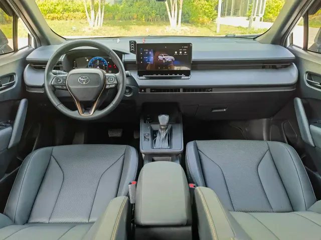 Toyota Frontlander — Фото автомобиля 9