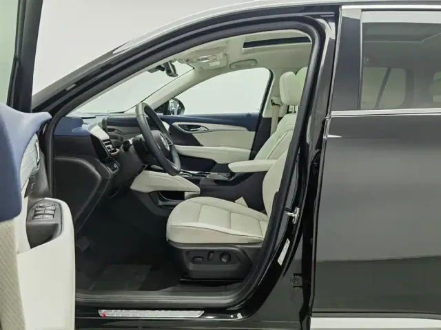 Buick Envision Plus — Фото автомобиля 10
