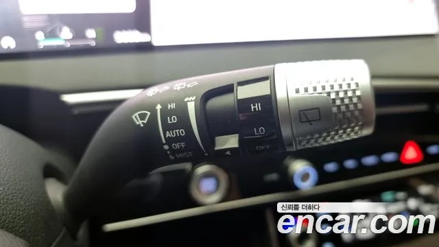 Genesis GV70 2.5T Бензин 2WD — Фото автомобиля 19