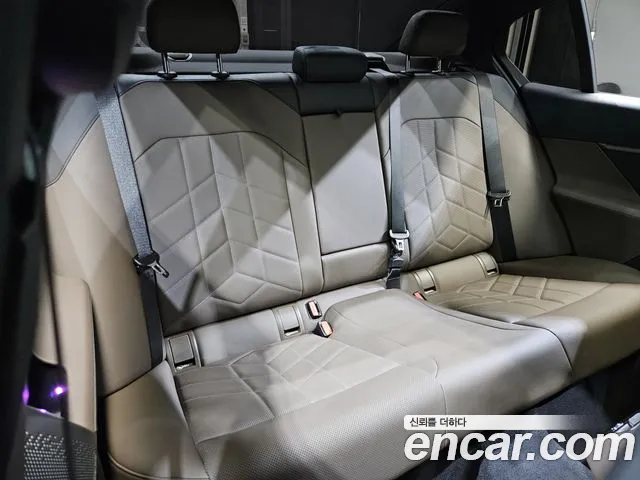BMW 5-Series — Фото автомобиля 19
