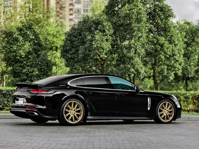 Porsche Panamera 2022 Panamera Executive Long Wheelbase 2.9T — Фото автомобиля 4