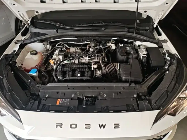 Roewe i5 — Фото автомобиля 19