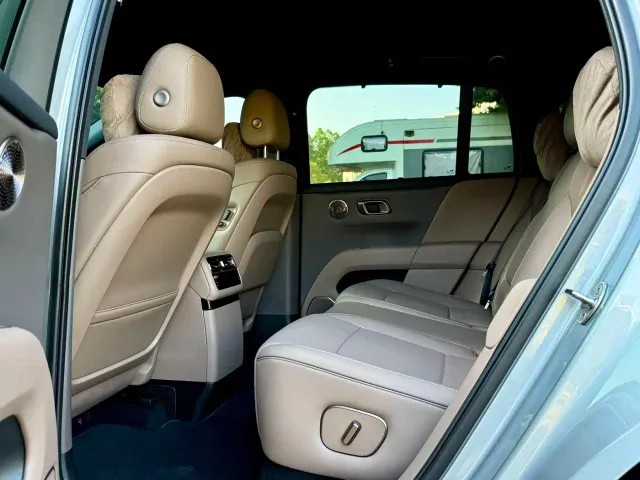 Li Auto i6 — Фото автомобиля 7