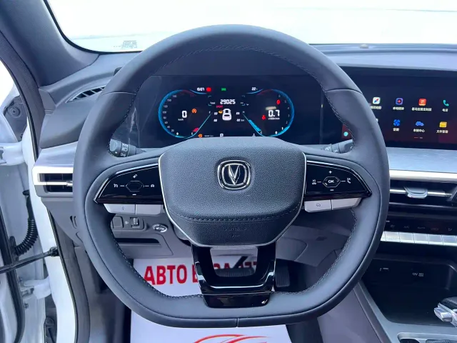 Changan CS35 Plus — Фото автомобиля 9
